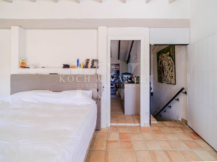 Image No.39-5 Bed Farmhouse for sale