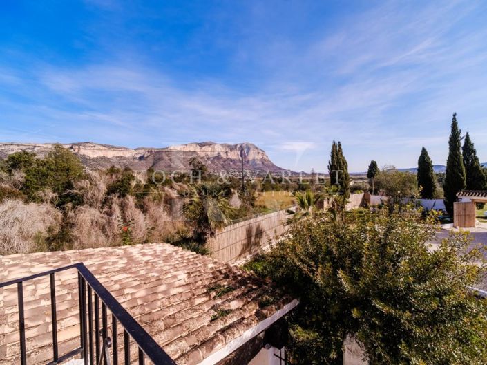 Image No.47-5 Bed Farmhouse for sale