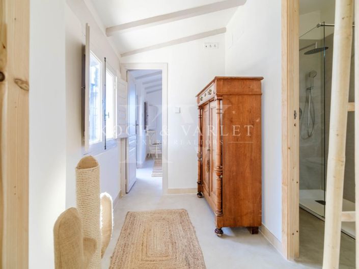 Image No.49-5 Bed Farmhouse for sale