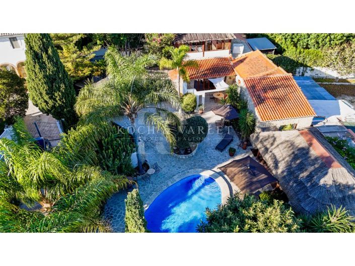 Image No.1-4 Bed Villa for sale