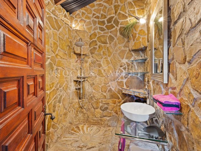 Image No.19-4 Bed Villa for sale