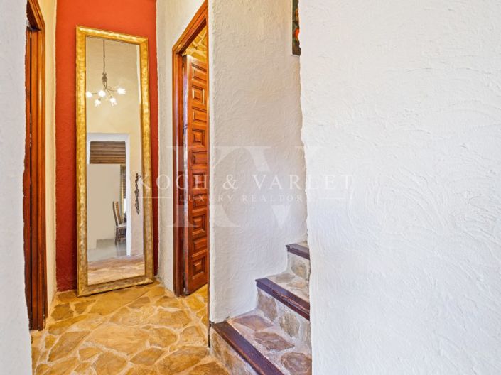 Image No.20-4 Bed Villa for sale