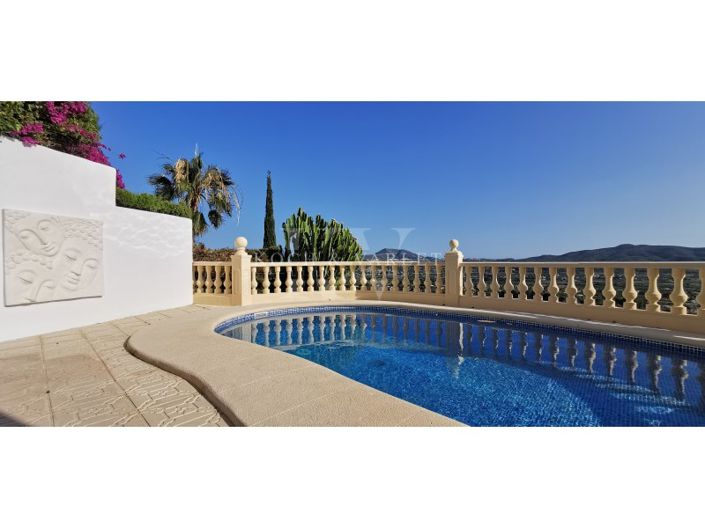 Image No.10-4 Bed Villa for sale