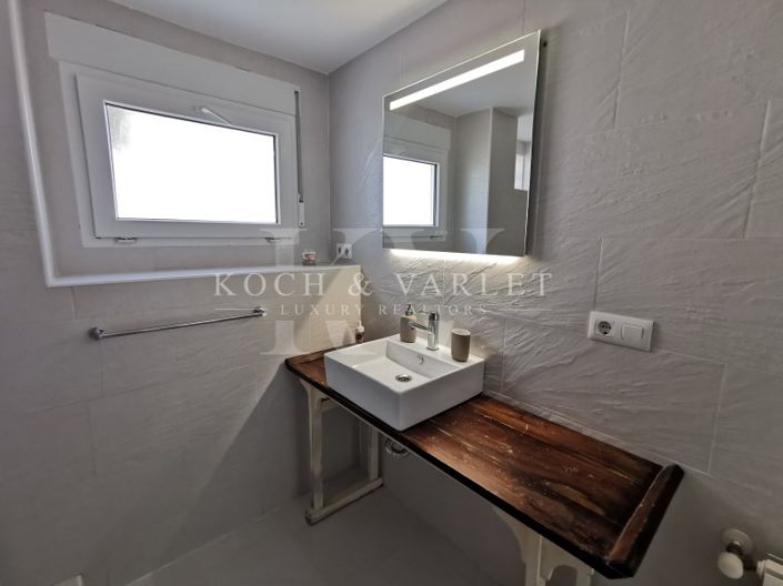 Image No.34-4 Bed Villa for sale