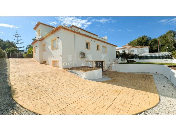 Image No.30-4 Bed Villa for sale