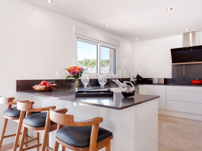 Image No.5-4 Bed Villa for sale