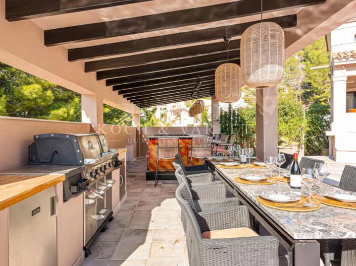 Image No.5-6 Bed Villa for sale