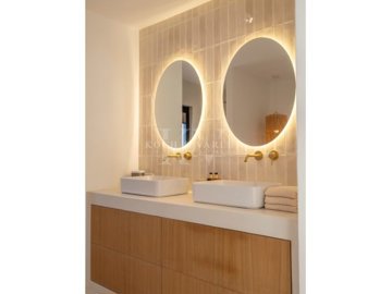 id0d09b601-0000-0500-0000-000018a552fc