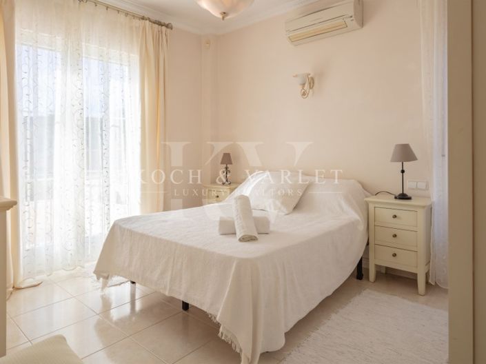 Image No.26-5 Bed Villa for sale