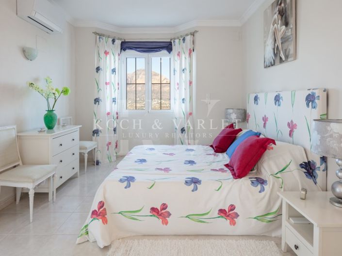 Image No.28-5 Bed Villa for sale