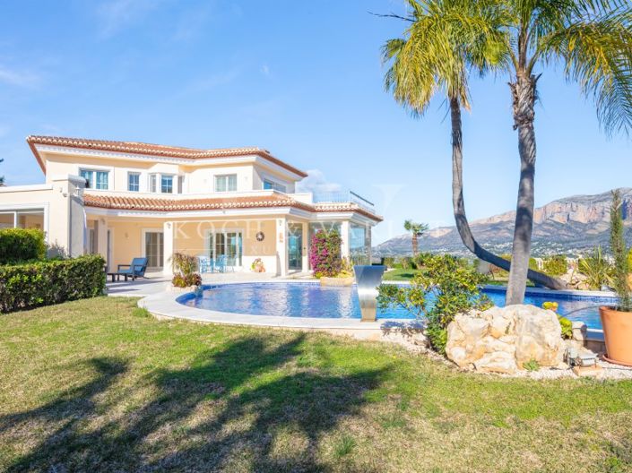 Image No.9-5 Bed Villa for sale