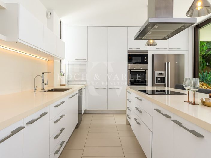 Image No.16-5 Bed Villa for sale