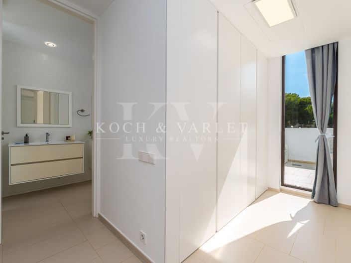 Image No.22-5 Bed Villa for sale