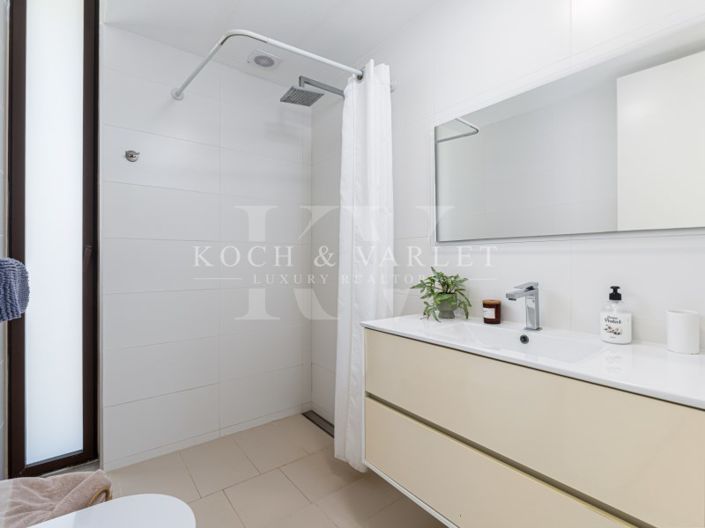 Image No.34-5 Bed Villa for sale