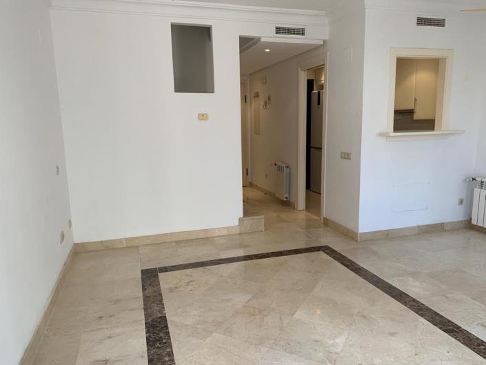 Image No.12-22 Bed Townhouse for sale