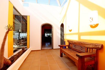 3 Bedroom Villa with a private pool in Playa Blanca