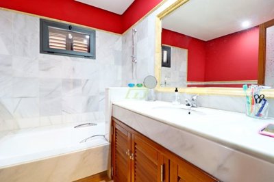 3 Bedroom Villa with a private pool in Playa Blanca