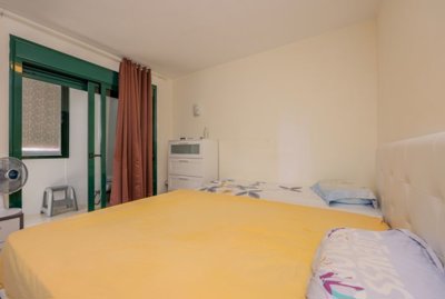 Furnished duplex near schools, shops, and sports facilities