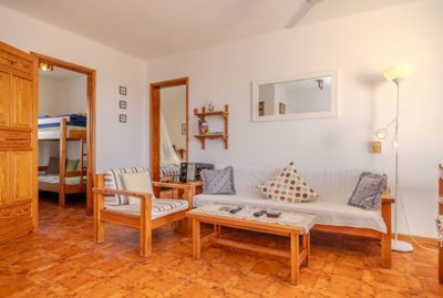 Sea views, privacy, and great facilities in Playa Blanca