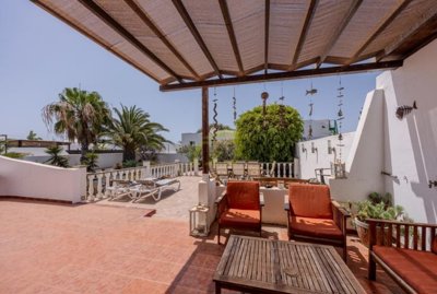 Fantastic 2 bedroom bungalow in a gated community in Playa Blanca