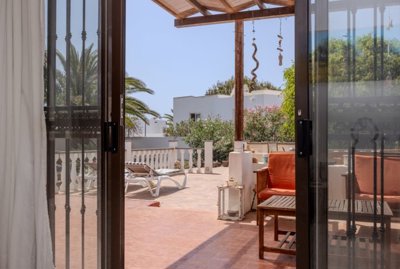 Fantastic 2 bedroom bungalow in a gated community in Playa Blanca