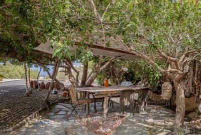 Spacious villa with guest studios, 2 pools, and breathtaking scenery