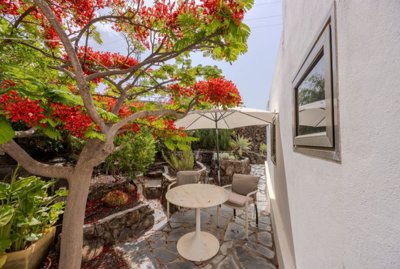 Spacious villa with guest studios, 2 pools, and breathtaking scenery