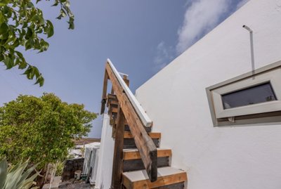 Spacious villa with guest studios, 2 pools, and breathtaking scenery