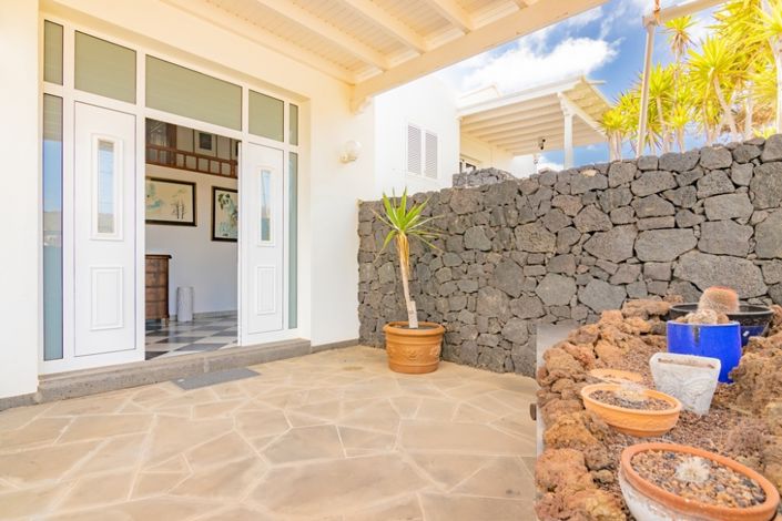 Image No.20-1 Bed Villa for sale