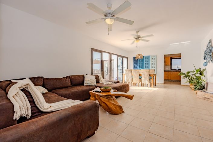 Image No.12-4 Bed Villa for sale