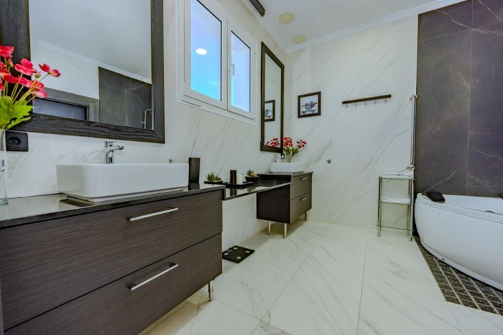 Image No.28-4 Bed Villa for sale