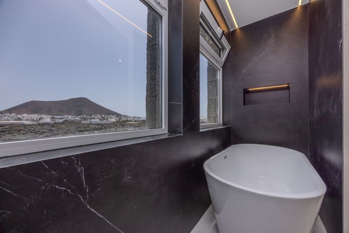 Image No.17-6 Bed Villa for sale