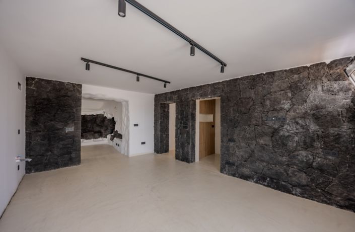 Image No.26-6 Bed Villa for sale