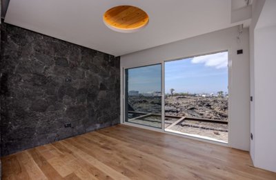 César Manrique-Inspired oasis in Tahiche’s volcanic heart