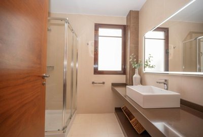 Elegant Playa Blanca villa with private pool, terraces & prime location