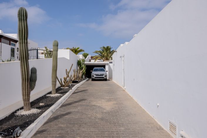 Image No.17-4 Bed Villa for sale