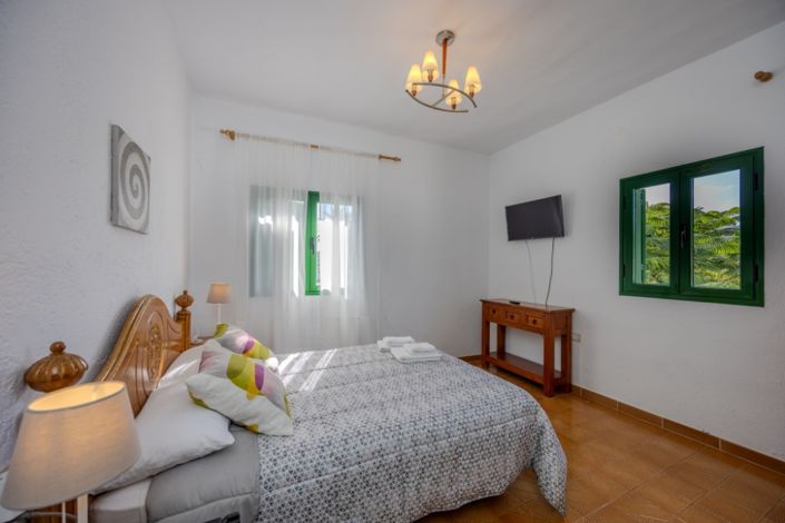 Image No.17-6 Bed Villa for sale