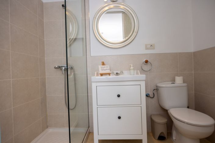 Image No.20-6 Bed Villa for sale