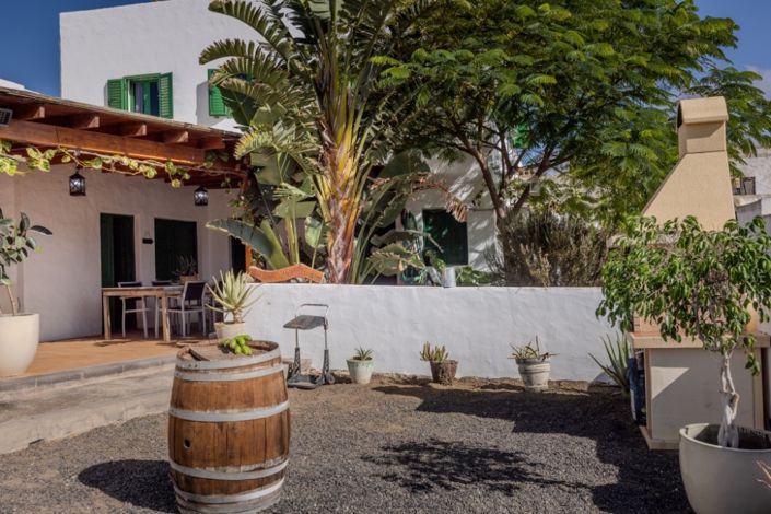 Image No.28-6 Bed Villa for sale