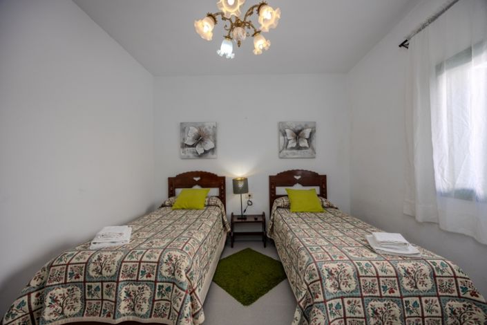 Image No.9-6 Bed Villa for sale