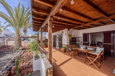 Investment Opportunity: 3-Bedroom Villa with Pool in Playa Blanca