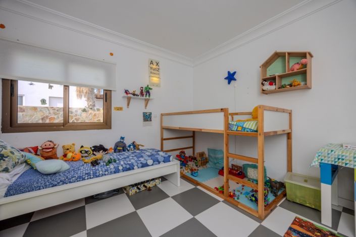 Image No.9-3 Bed Villa for sale