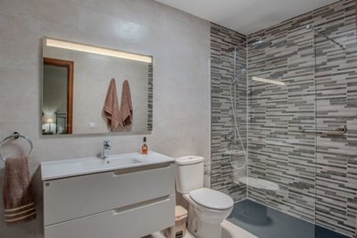 Versatile villa perfect for families, holiday rentals, investment or relocation dream