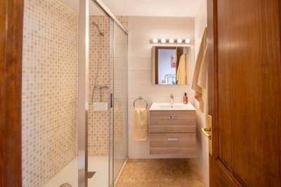 Versatile villa perfect for families, holiday rentals, investment or relocation dream