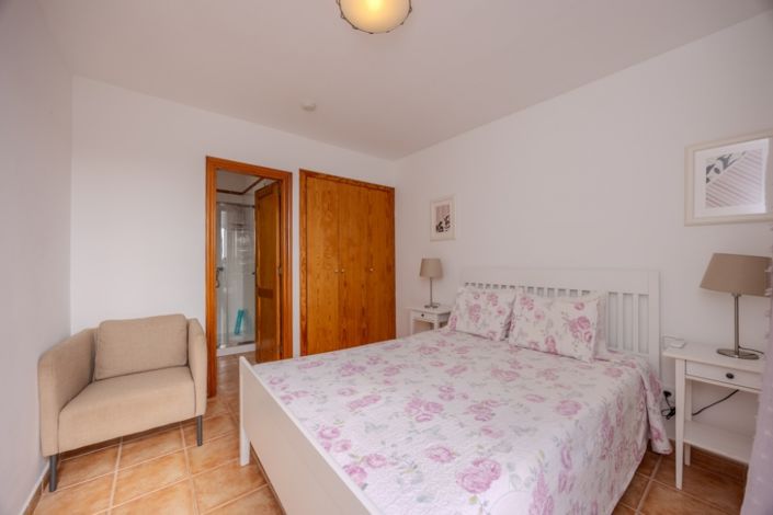 Image No.10-4 Bed Villa for sale