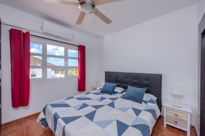 Stunning 5 bedroom villa with private pool in beautiful Yaiza