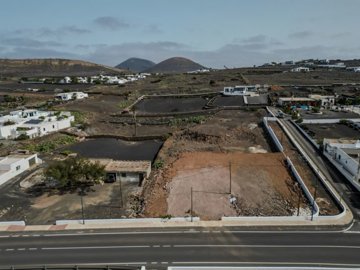 1,000m2 plot for sale in Conil with sea views