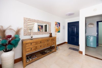 Fully Renovated Luxury Home in Puerto Calero