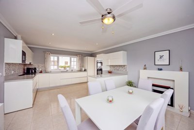 Charming 3 bedroom villa with pool & garden in Yaiza – Exclusive to Lanzarote Investments