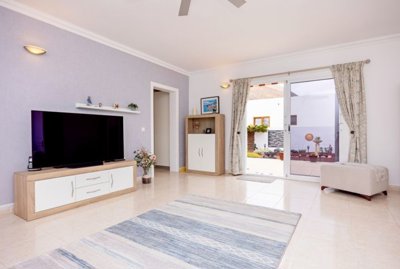 Charming 3 bedroom villa with pool & garden in Yaiza – Exclusive to Lanzarote Investments